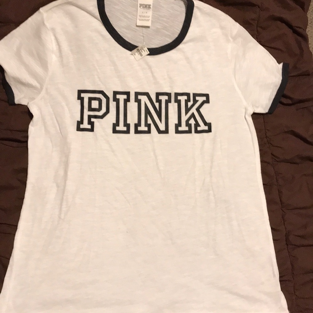 White tee